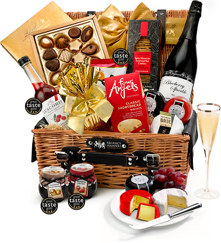 Gifts For Teachers Eton Hamper With Alcohol-Free Pressé